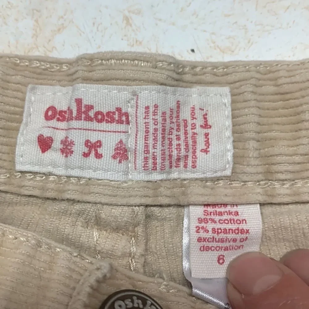 🔥5/20🔥 Oshkosh corduroy pants/ Disney Top Sz 5/6